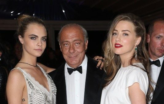 Cara Delevingne officialise sa relation avec Amber Heard, ex-femme de Johnny Depp.
