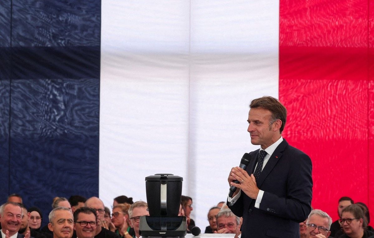 Choose France : 93 milliards d'euros investis pour « plus de 15.000 emplois »