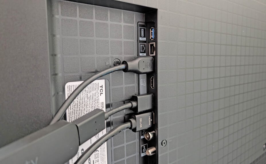 CNews et la bourde de la prise HDMI non utilisée, mini PC IA