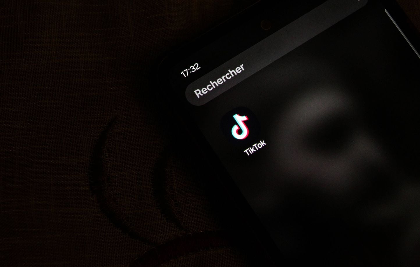 Corse : Un sexagénaire mis en examen pour corruption de mineur via TikTok