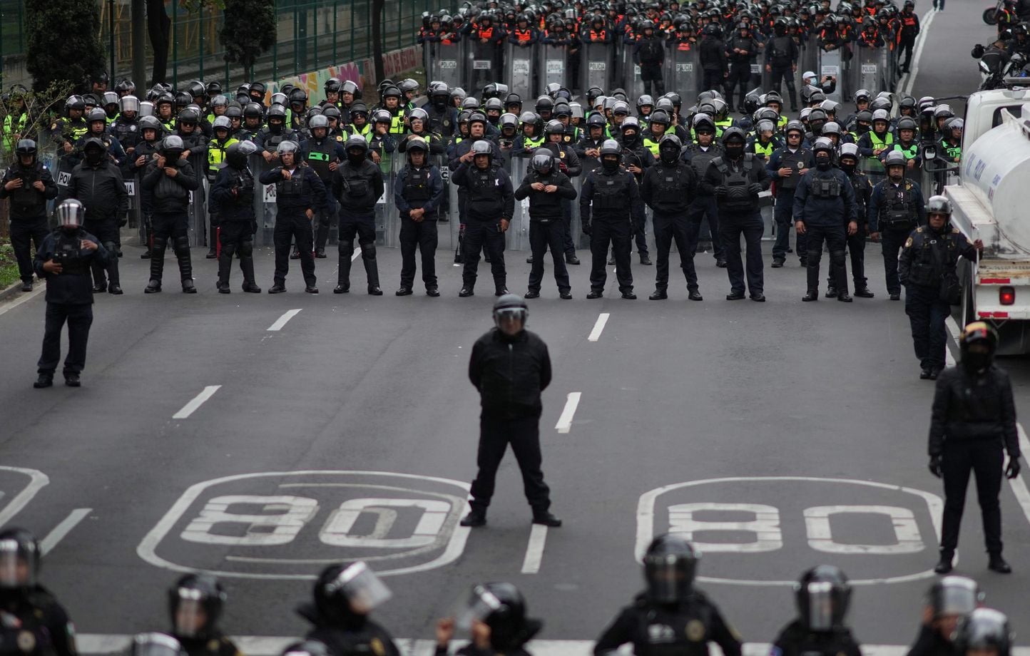 Coupe du monde 2026 : Des milliers de manifestants empêchent l'accès au stade de Mexico
