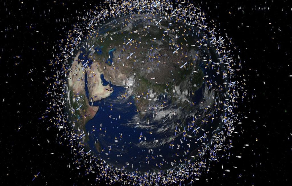 Débris spatiaux : Le Soleil ne ralentit pas leur chute.