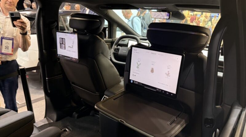 Découverte de la marque Foxtron lors de VivaTech : qu'est-ce que c'est ?