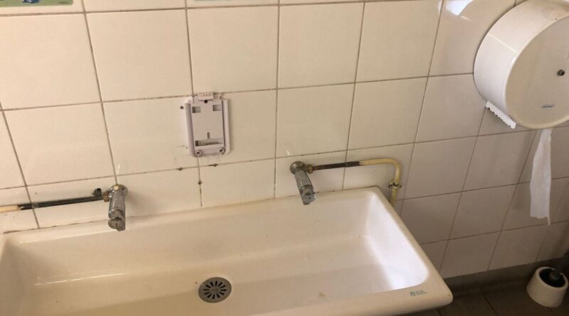 Des parents d'élèves dénoncent des conditions d'hygiène indignes à l'école.