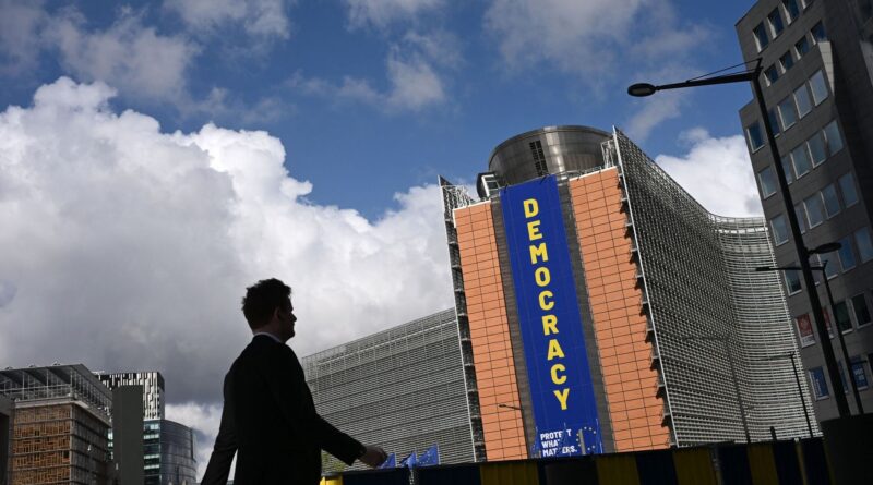 Des représentants du gouvernement taliban à Bruxelles pour discuter avec l'UE.