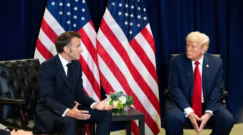 Droits de douane : Macron veut une discussion ferme avec Trump sur les vins.