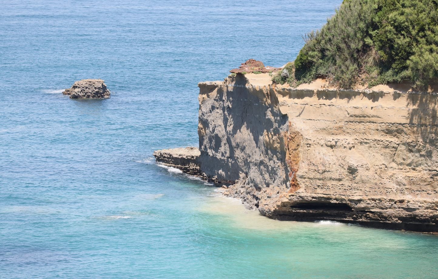 Effondrement de falaise à Biarritz : Recherches arrêtées, trentenaire introuvable