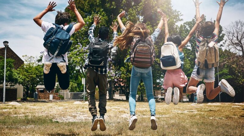 Élèves et étudiants en vacances : Combien ne seront-ils pas dehors ?