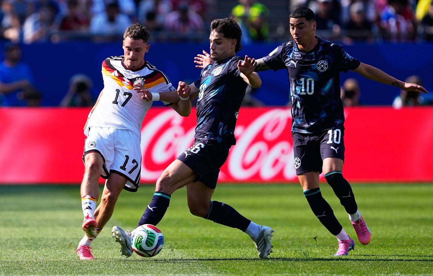 EN DIRECT Allemagne - Paraguay : La Mannschaft ne parvient pas à battre la défense paraguayenne en 16e de finale.