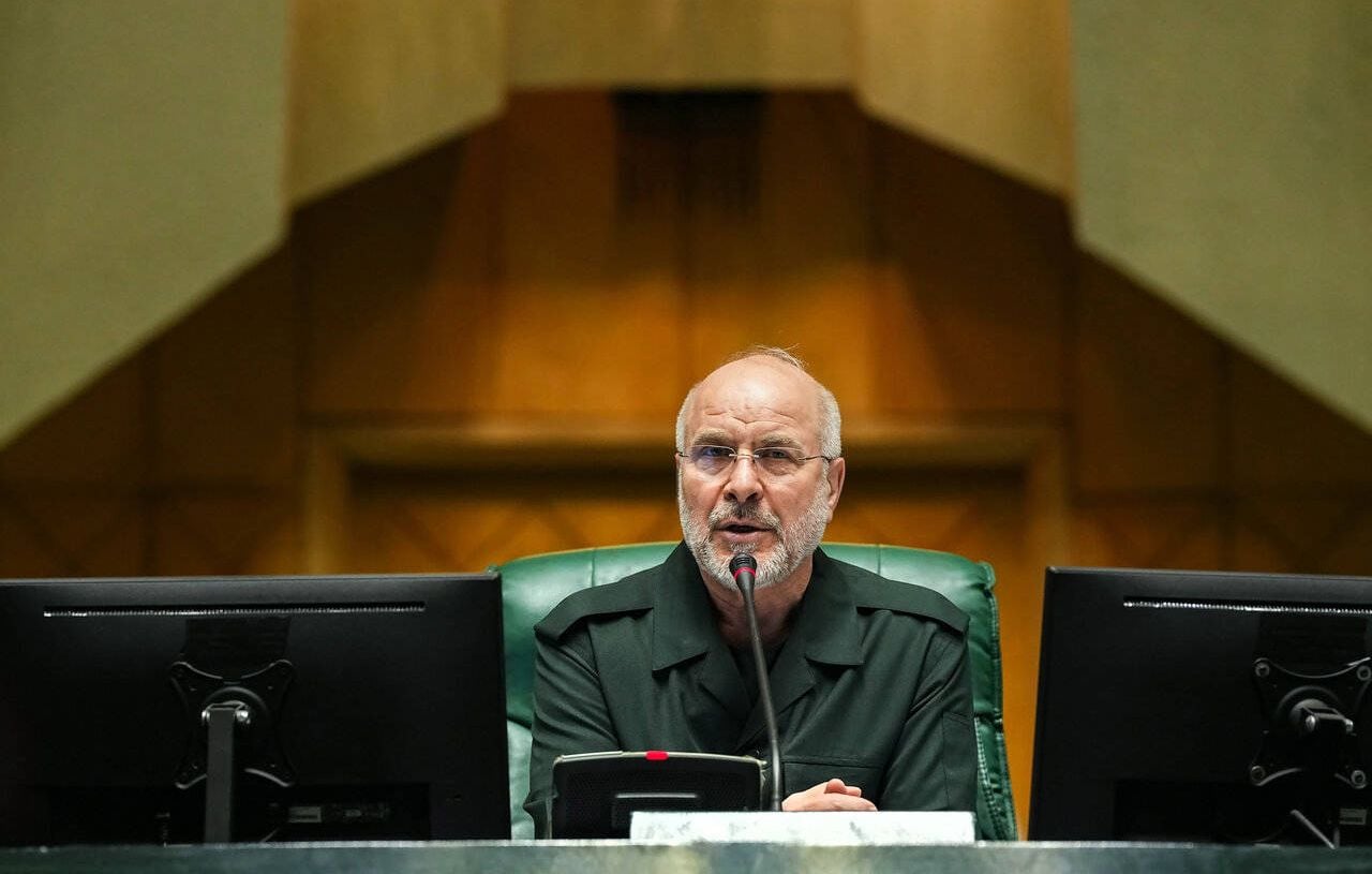 EN DIRECT : L’Iran maintient son contrôle sur Ormuz, Trump s’attaque à l’Otan