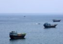 EN DIRECT : Un pétrolier touché par un projectile dans le détroit d'Ormuz