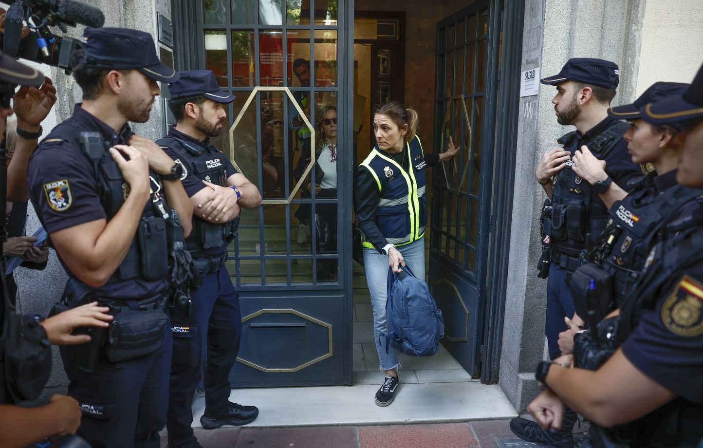 Espagne : Enquête pour fraude fiscale sur des bijoux de Zapatero