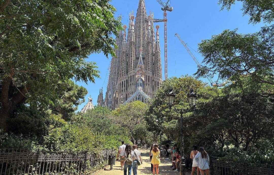 Espagne : Un trafiquant de drogue serbe abattu à Barcelone, recherché en Belgique