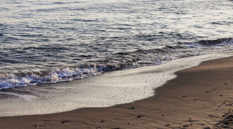 Etats-Unis : Deux étudiantes ne survivent pas à la marée sur la plage