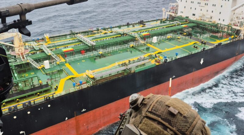 Flotte russe fantôme : Détails sur le pétrolier bloqué par la France.