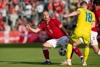 Football : Christian Eriksen s'effondre encore en plein match malgré son défibrillateur.