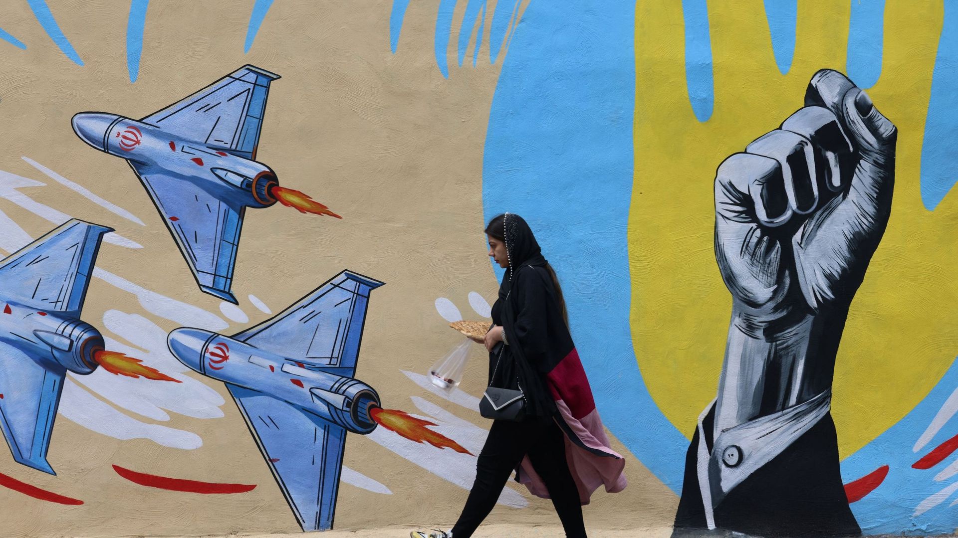 Guerre au Moyen-Orient : 300 milliards de dollars pour l'Iran expliqués en trois questions