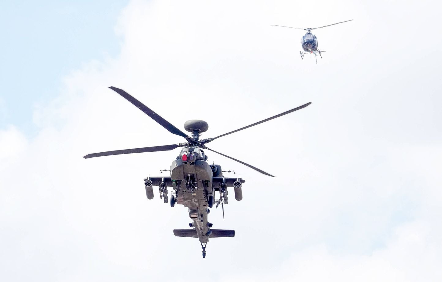 Guerre au Moyen-Orient : Hélicoptère américain se crashe près d'Ormuz, pilotes « vont bien » selon Trump