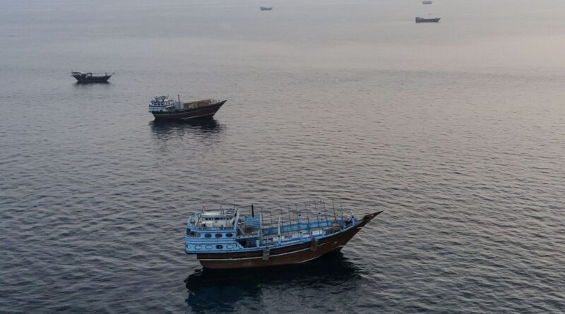 Guerre au Moyen-Orient : l'Iran attaque des infrastructures américaines au Koweït et à Bahreïn.