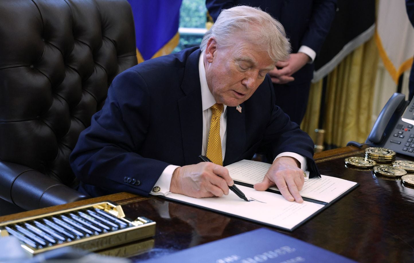 Guerre au Moyen-Orient : Trump annonce un accord avec l'Iran dimanche