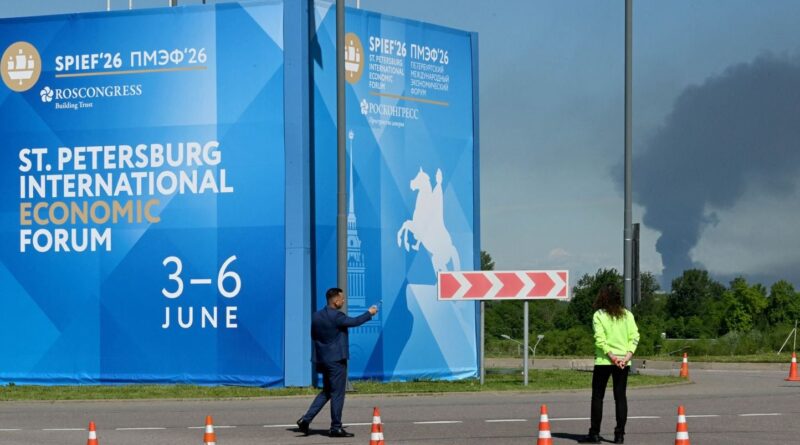 Guerre en Ukraine : des drones ukrainiens ciblent le Forum économique international de Saint-Pétersbourg.