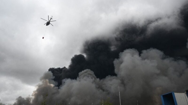 Guerre en Ukraine : Kiev attaque Moscou, une raffinerie endommagée