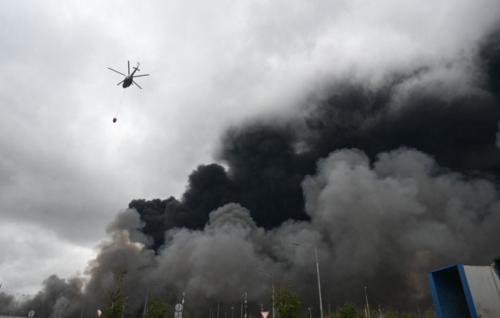 Guerre en Ukraine : Kiev attaque Moscou, une raffinerie endommagée