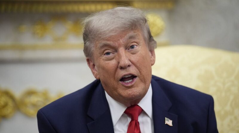Guerre en Ukraine : Trump félicite Zelensky pour sa résistance à la Russie
