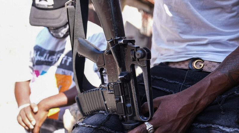 Haïti : l’ONU alerte sur 2.300 morts, viols et pillages par des gangs