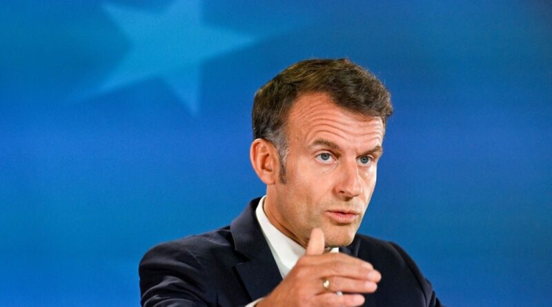 Immigration : Macron critique les hubs retour « ni efficaces », ni conformes à l’UE.