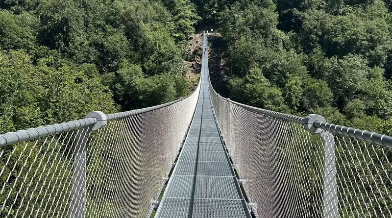 Inauguration de la passerelle himalayenne entre Saint-Cécile et le domaine des Epioux