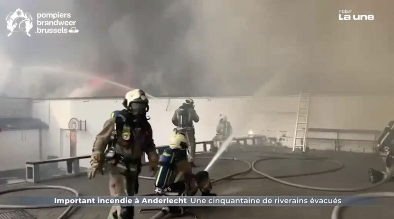 Incendie à Anderlecht : foyers maîtrisés, phase d'urgence levée, habitants rentrent.