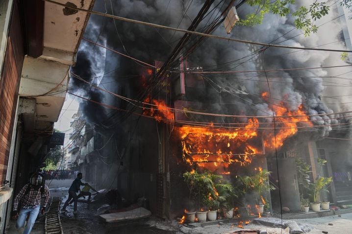 L'incendie a détruit le Flourish Stay, un bed-and-breakfast bon marché situé dans la partie sud de la mégapole de 30 millions d'habitants.