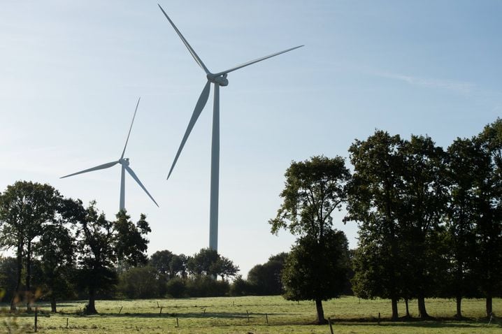 Des projets de parcs éoliens citoyens continuent de se monter en France, avec l'ambition de garder les bénéfices sur le territoire, comme ici en Bretagne.