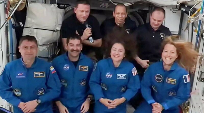 ISSÂ : Astronautes, dont Sophie Adenot, à l'abri dans un vaisseau à cause de fuites