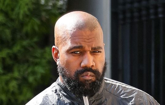 Kanye West : Une mannequin l'accuse « d'avoir étranglée » et porte plainte