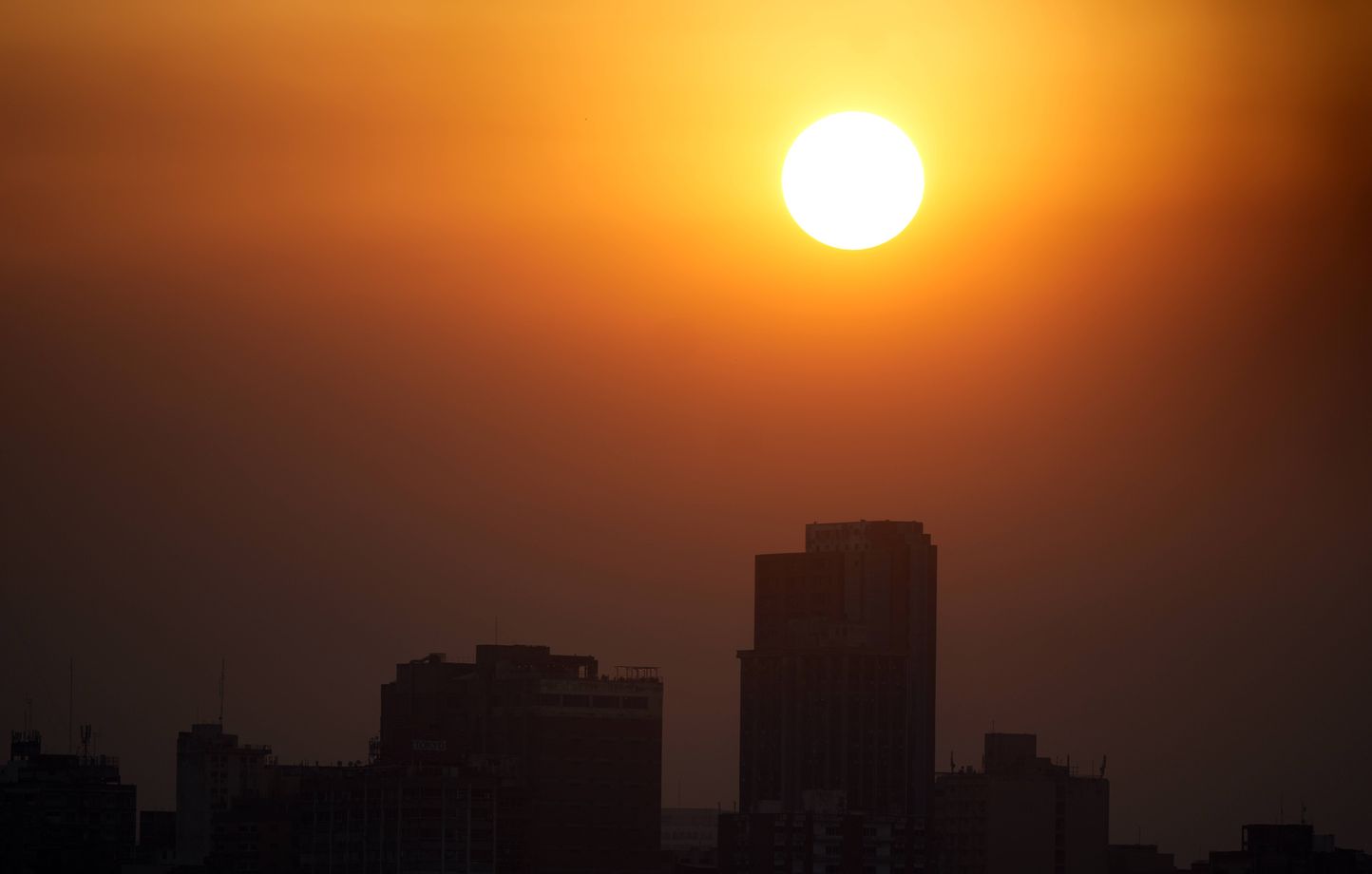La planète Terre ne devrait pas être consumée par le Soleil.