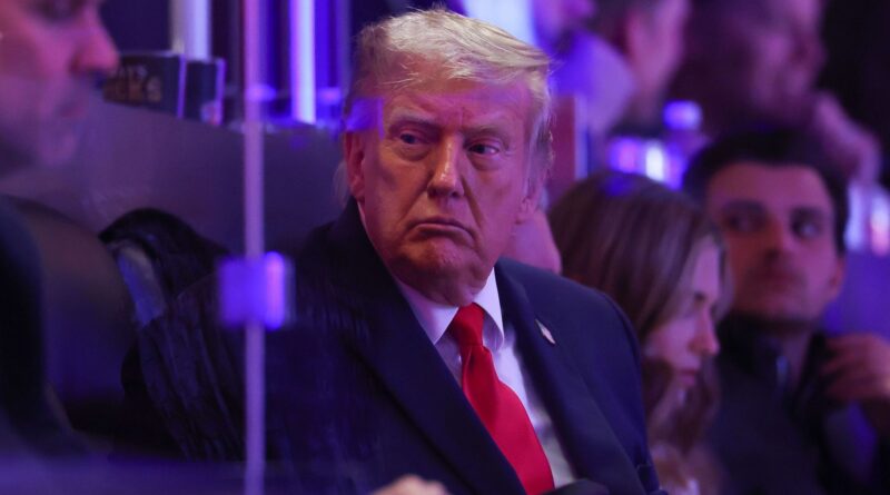 La popularité de Donald Trump ne cesse de s'éroder.