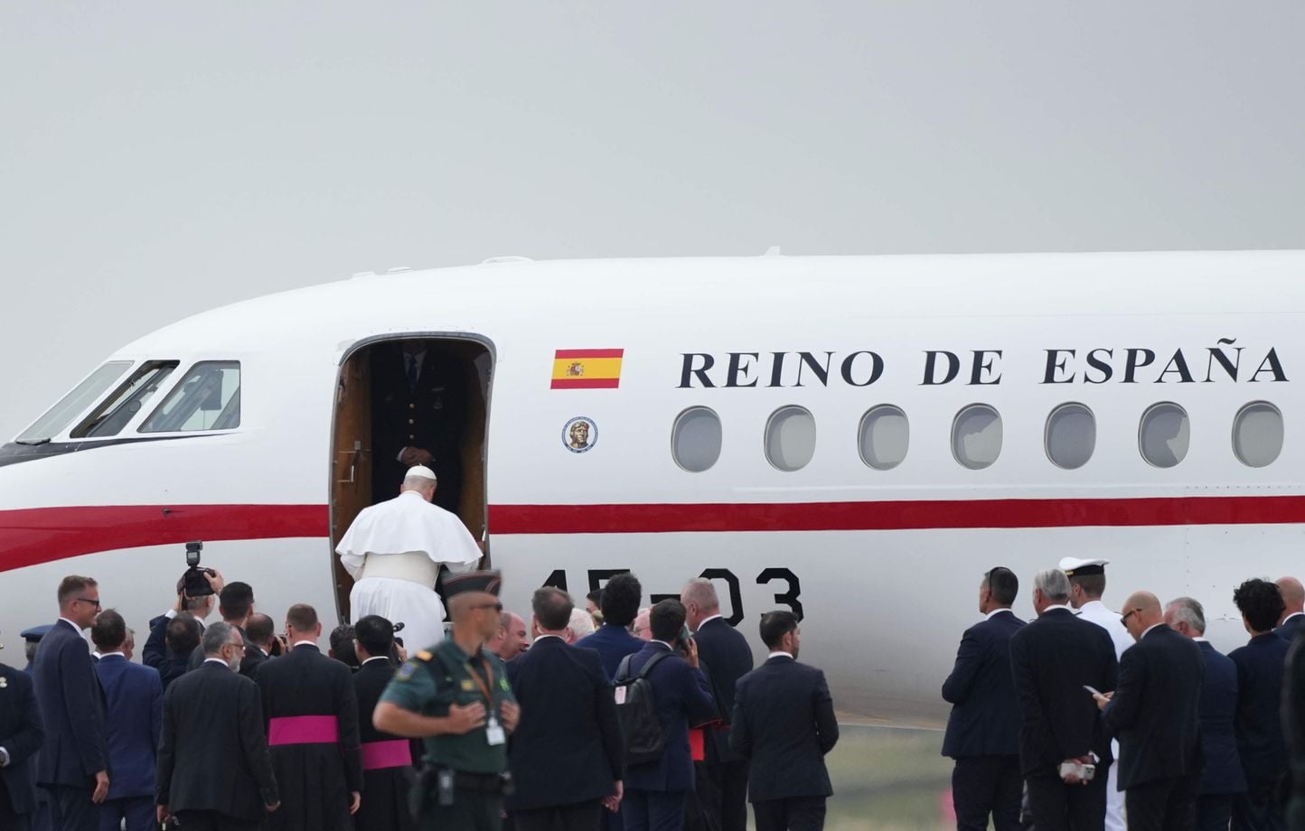 Le pape Léon XIV coincé aux Canaries par panne d'avion.