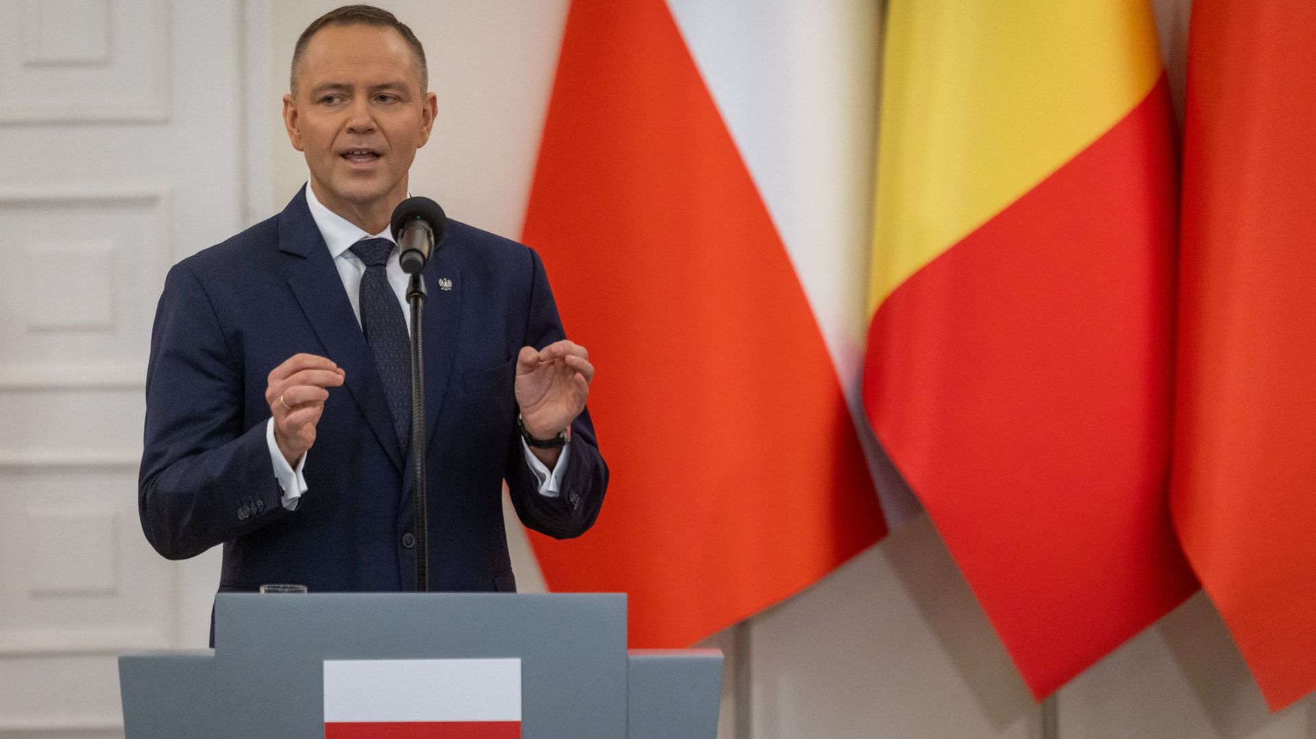 Le président polonais Karol Nawrocki retire la distinction à Zelensky.