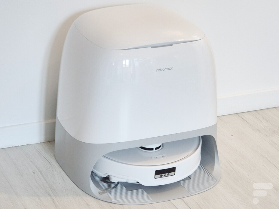 Le Roborock Qrevo Curv baisse de 1 500 € à 449 €