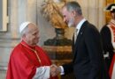 Le roi d'Espagne applaudit le pape Léon XIV sur les agressions sexuelles.