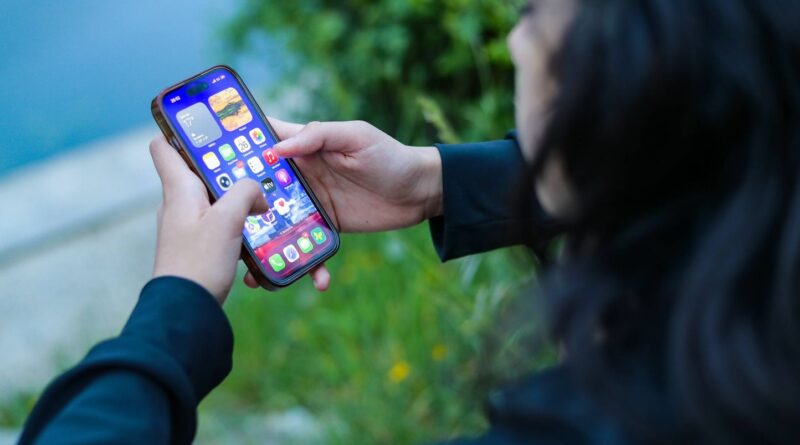 Le smartphone ne favoriserait pas la fécondité, selon deux études.
