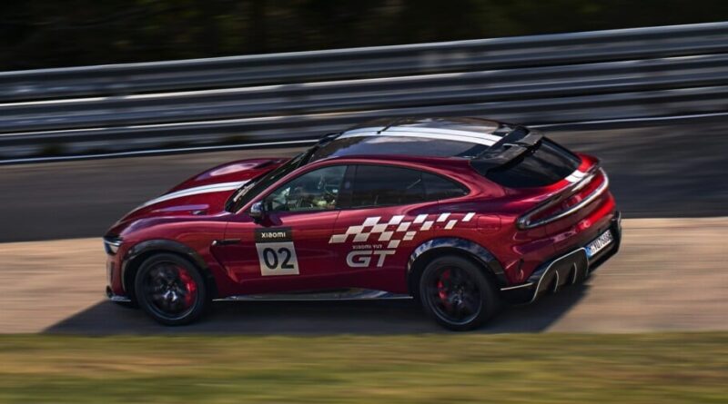 Le SUV électrique de Xiaomi établit un record au Nürburgring sans conducteur.