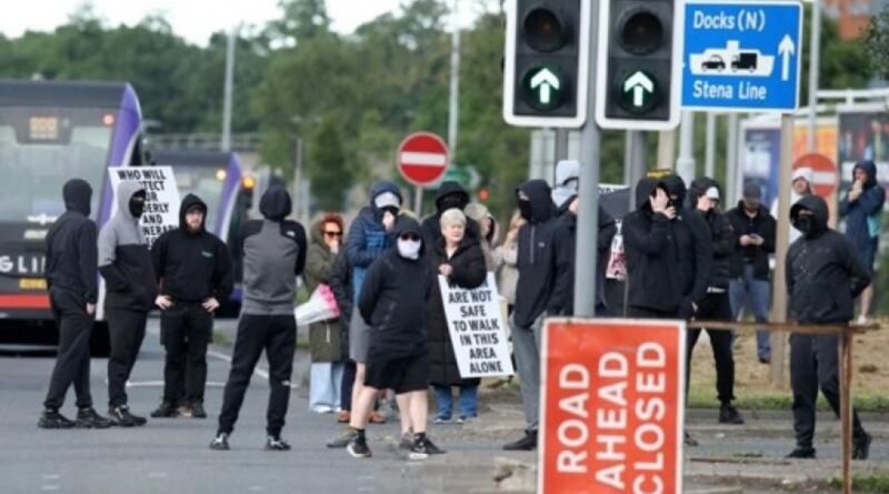 Les autorités ne veulent pas de tension après l'attaque à Belfast.
