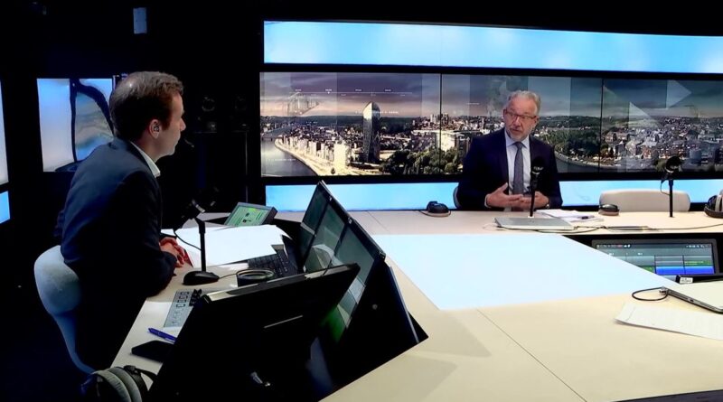 Les médias publics européens sous pression à Prague, Paris, Vilnius et Bruxelles