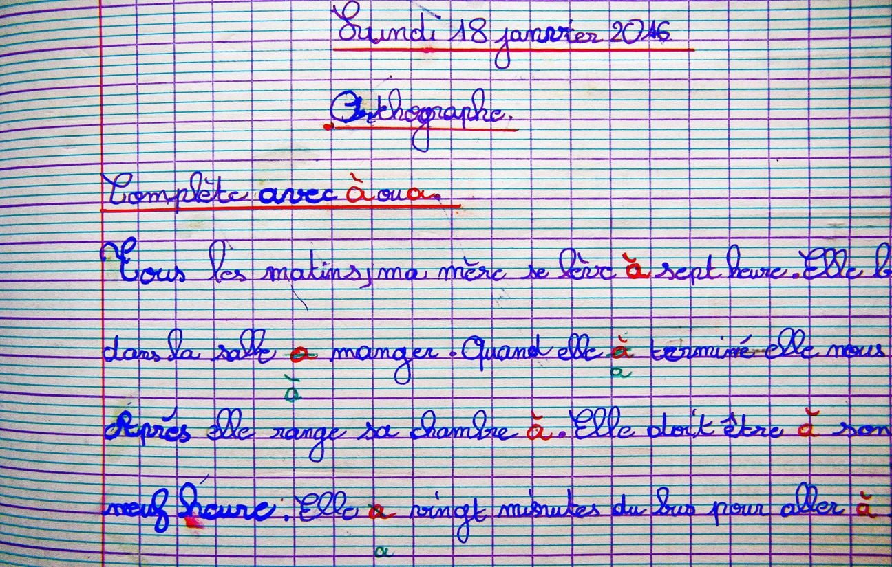 Les mots difficiles pour nos lecteurs : "Nickel", "accueil", "censé", "plénière".