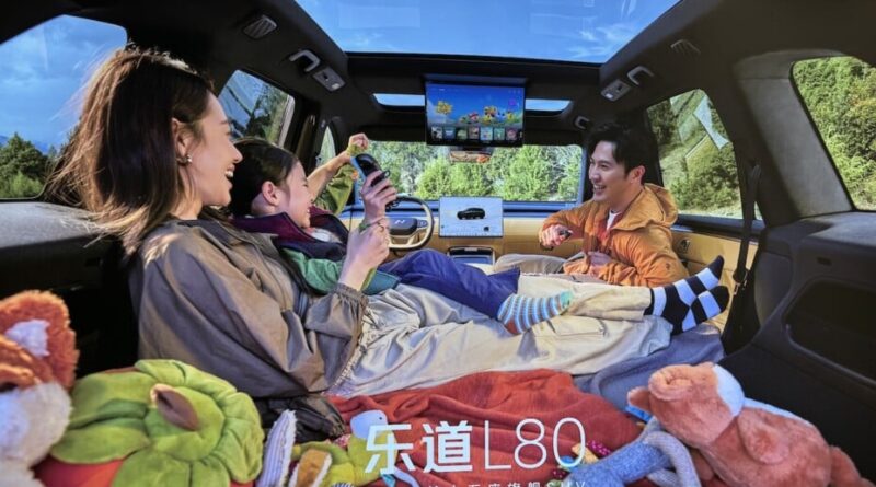 L’ONVO L80 en Chine : un SUV électrique géant, pas une chambre d’hôtel.