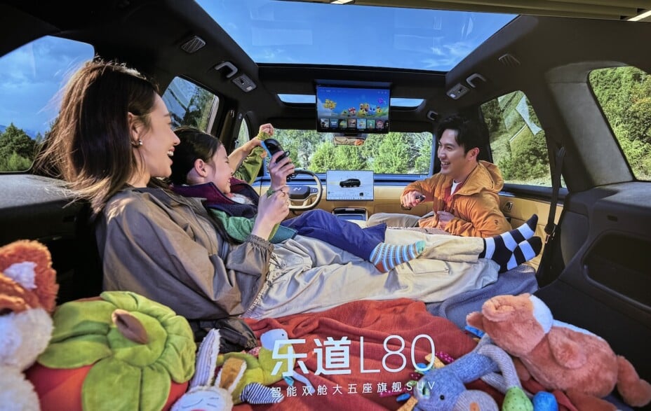 L’ONVO L80 en Chine : un SUV électrique géant, pas une chambre d’hôtel.