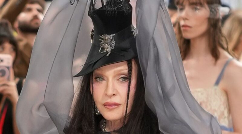 Madonna ne cache pas les séquelles de ses concerts intensifs.
